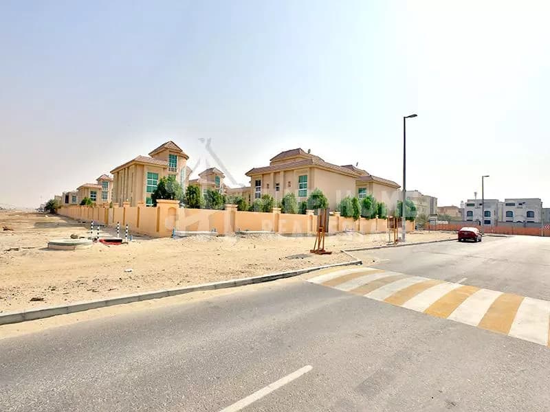 Compound Villas
